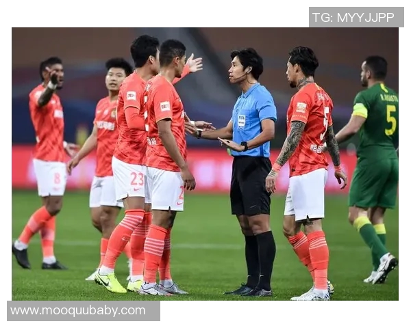 广州恒大淘宝迎战青岛球队全力争胜展现实力与激情