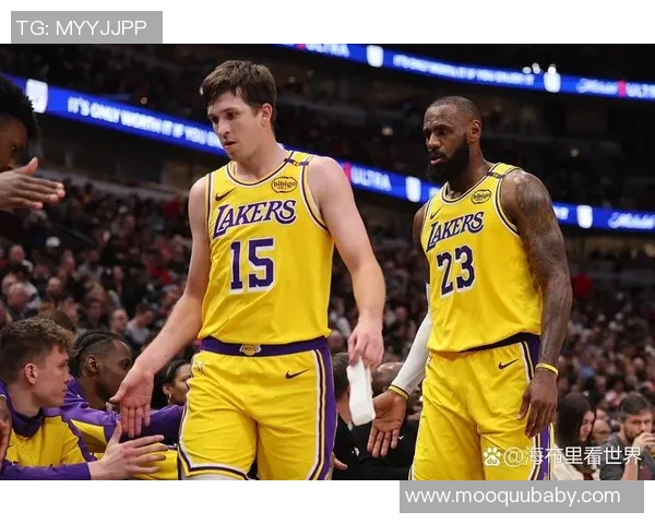 卡特与湖人拉杆对决的精彩瞬间与篮球传奇的交汇